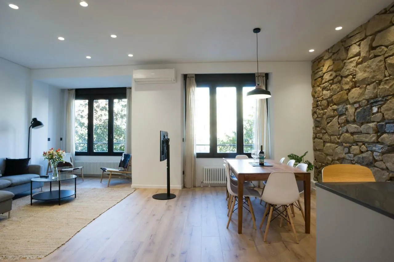 Cantabric Plaza / Iberorent Apartments San Sebastian Spain
