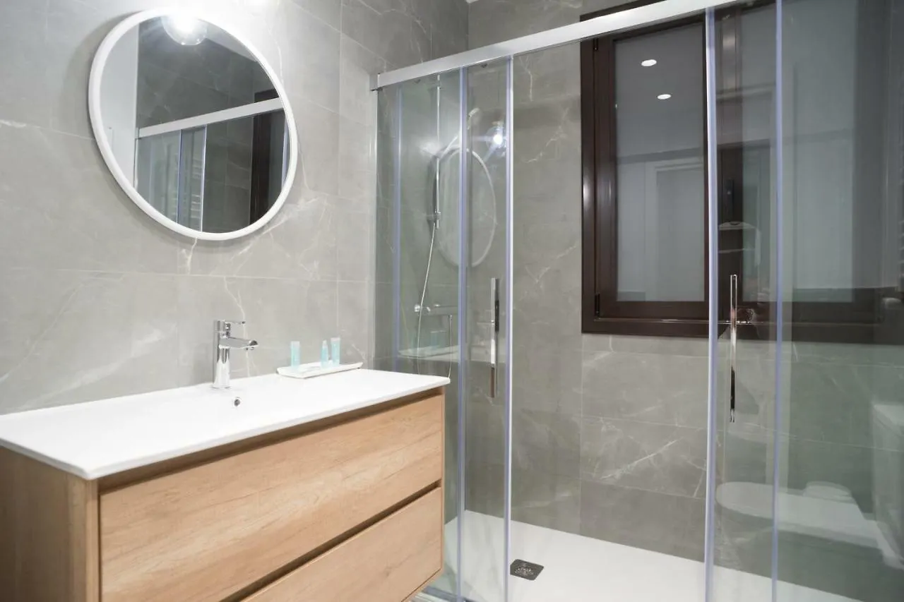 Cantabric Plaza / Iberorent Apartments San Sebastián